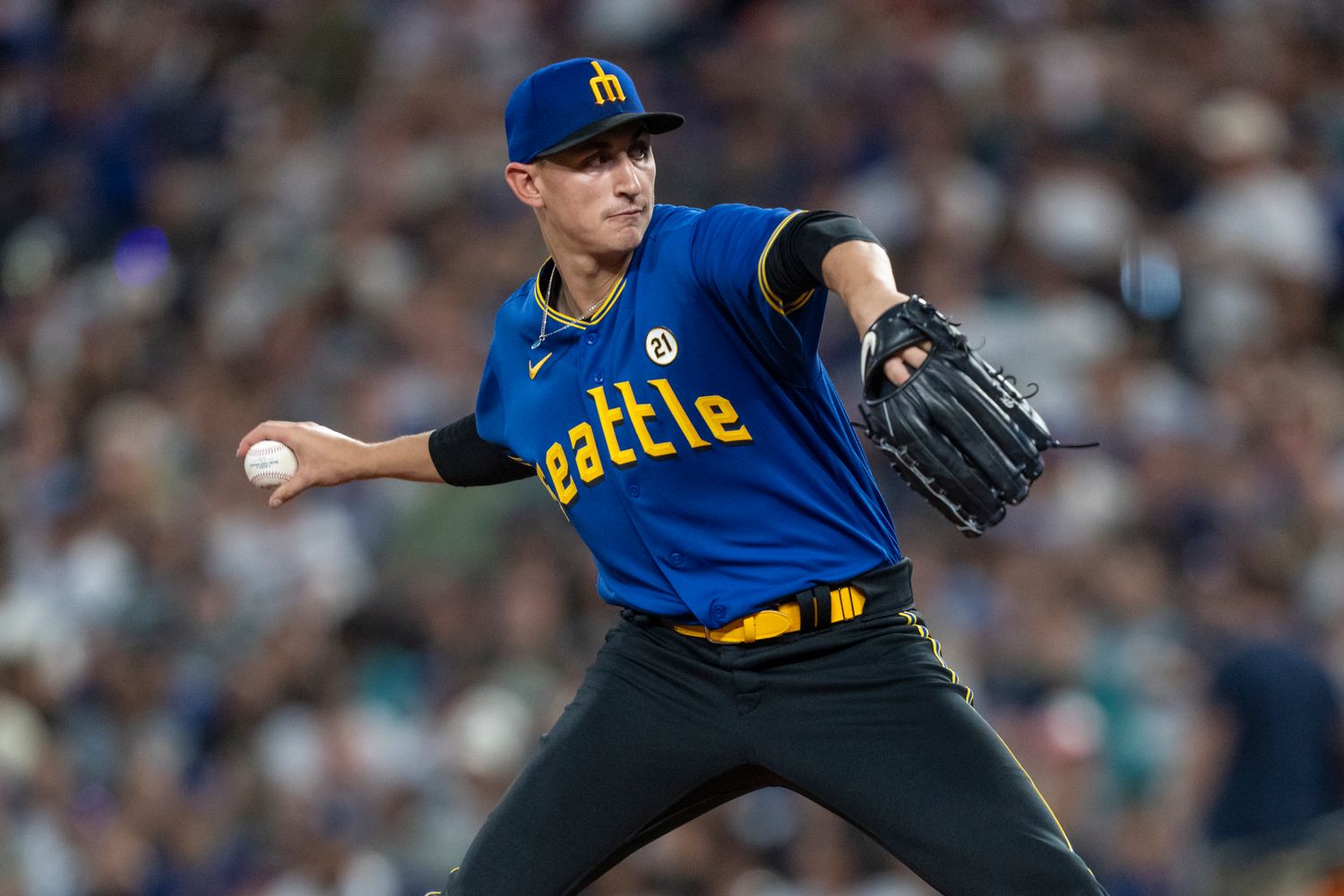 Future Giant George Kirby pitches against Dodgers